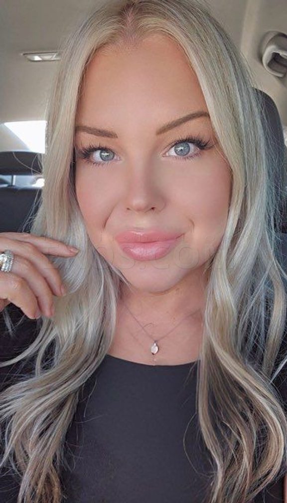 Kelsie — photo 1