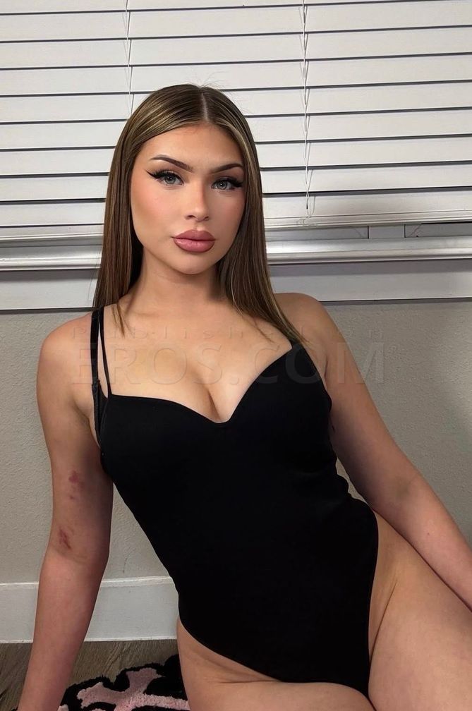 Adult Film Star Winter Jade — photo 4