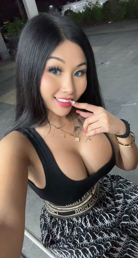 VIP Asian Petite-Candy