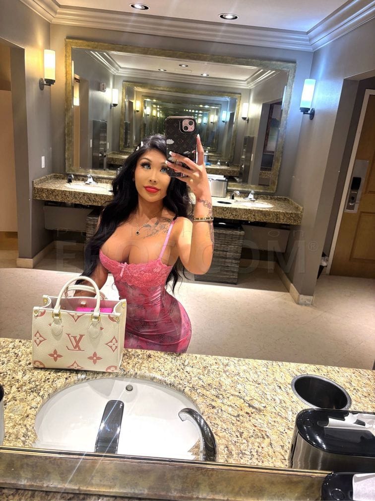 VIP Asian Petite-Candy