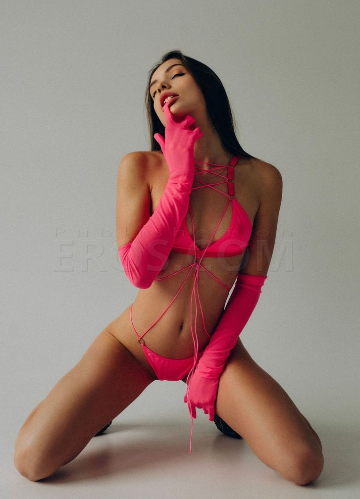 Roxy — photo 4