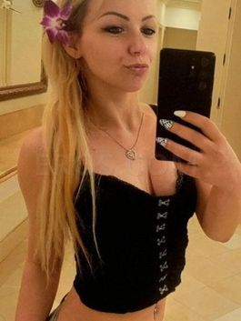 Vi