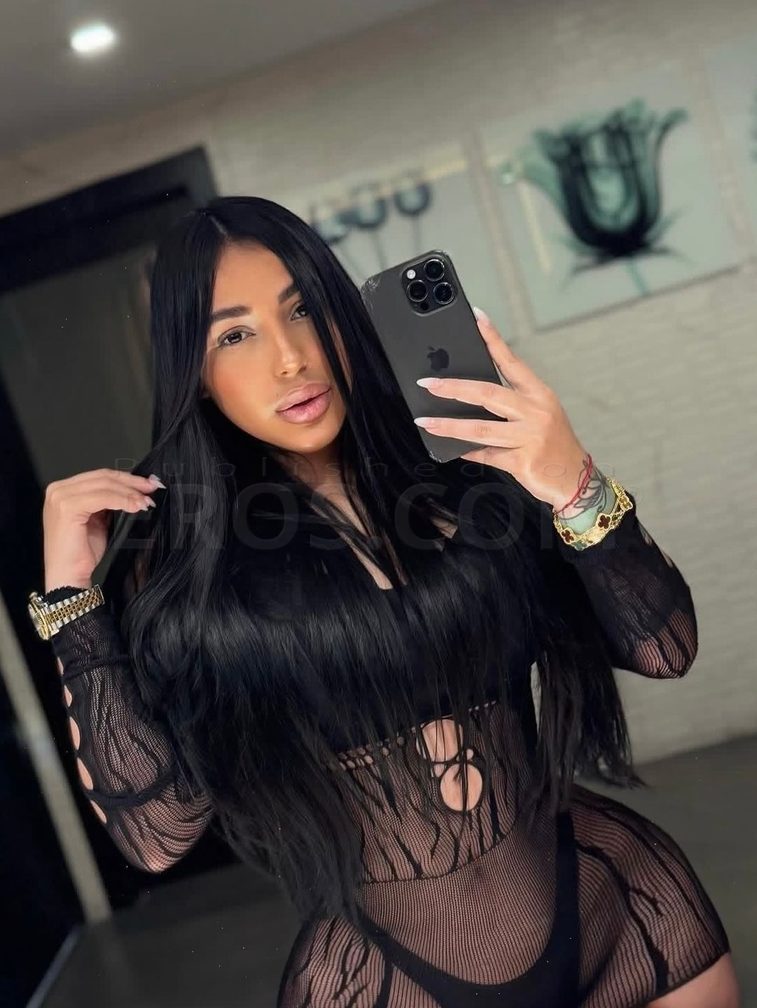 Alexa — photo 9