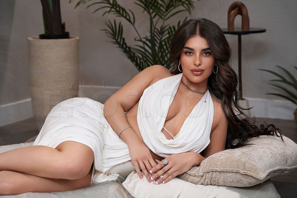 Mia — photo 3