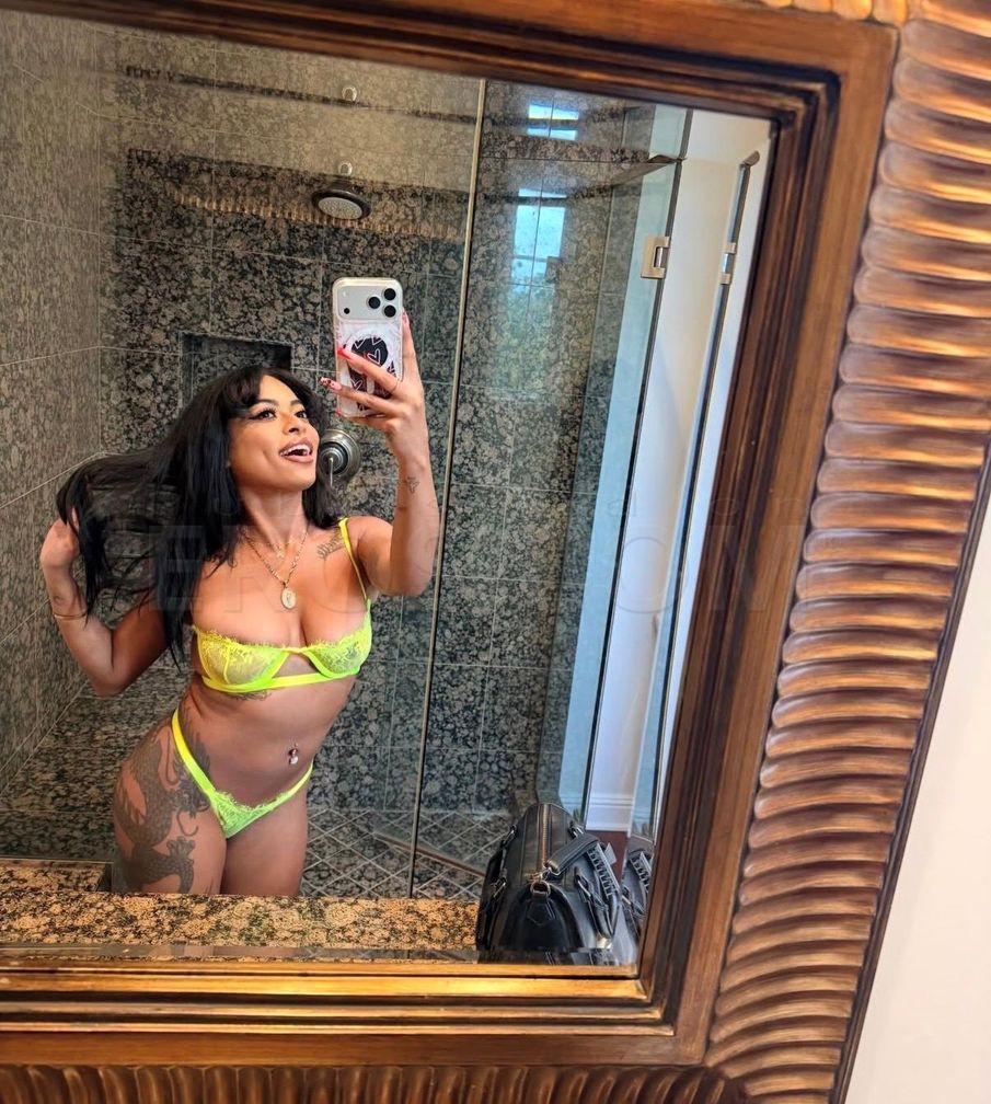 Adultstar Ava Valentina and Cici — photo 3