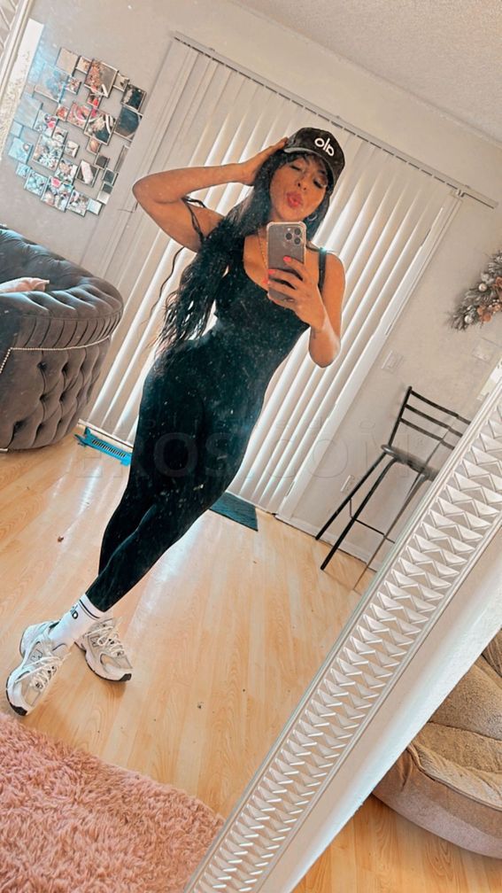 Camila — photo 3