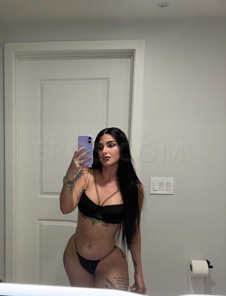Mia