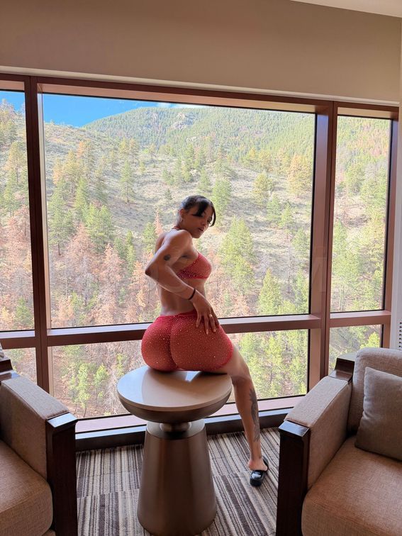 Alexa — photo 8