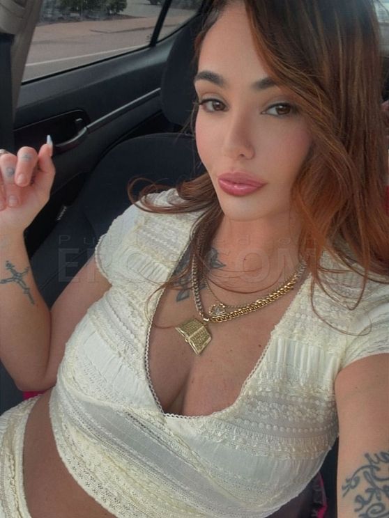 Scarlett Lux