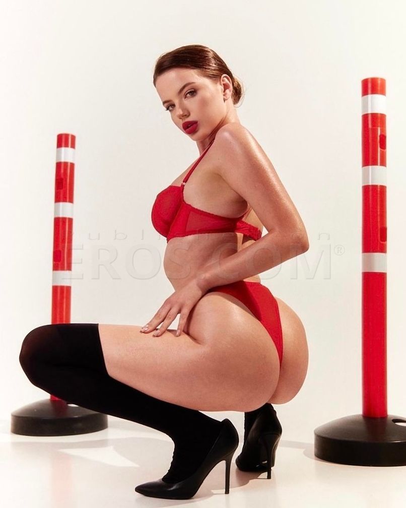 Monica — photo 4
