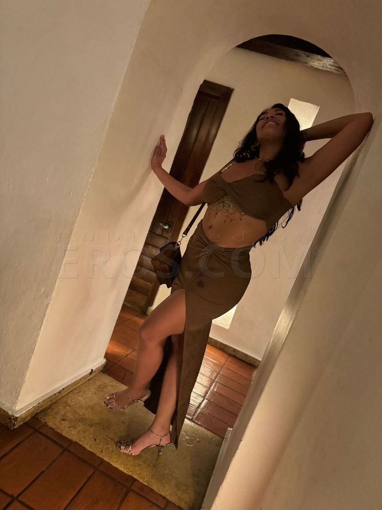VIP Lady Karolyn