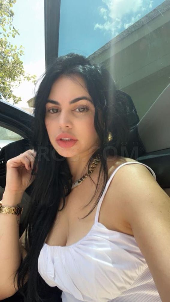 Yeny — photo 3