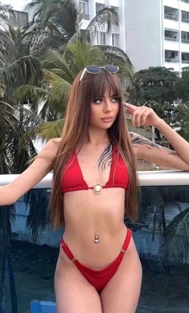 Esmeralda — photo 2