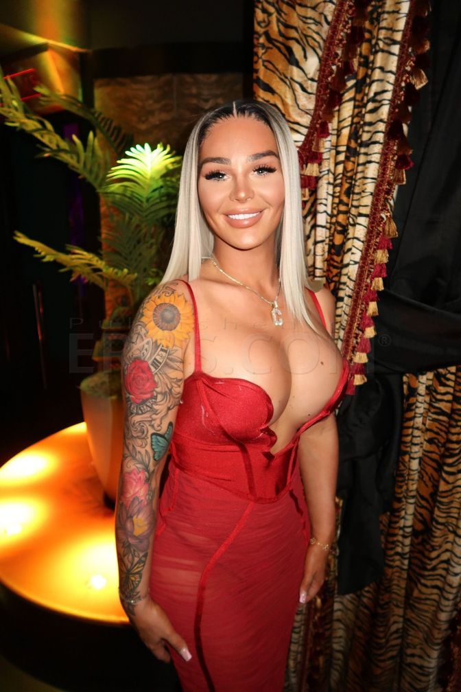 Bombshellkelsey