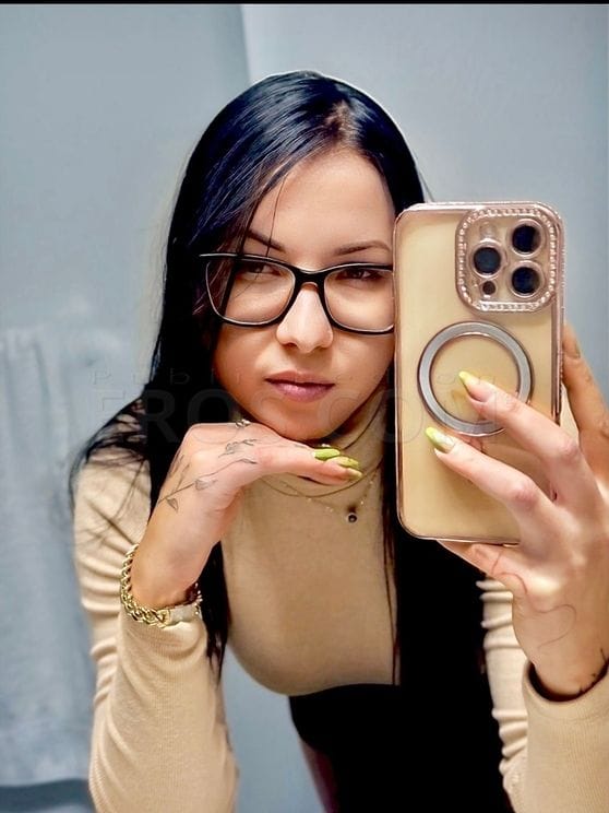 Mia