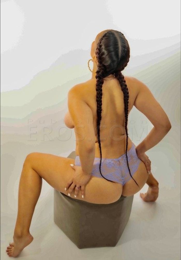 ReinaCox — photo 4