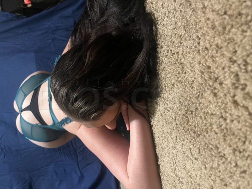 Charlott Givens — photo 2