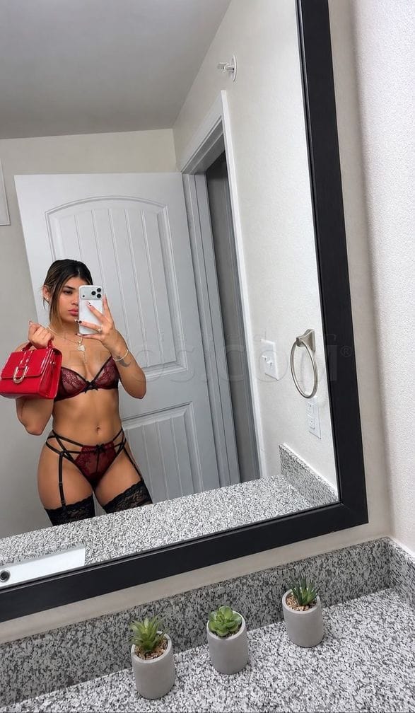 Mia — photo 2