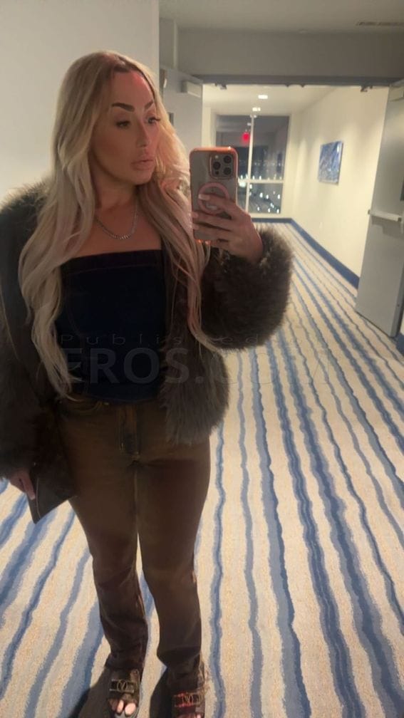 Chloe — photo 3