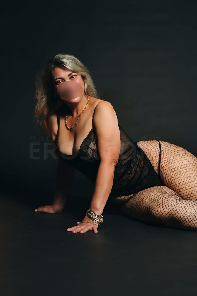Angela Maria — photo 6