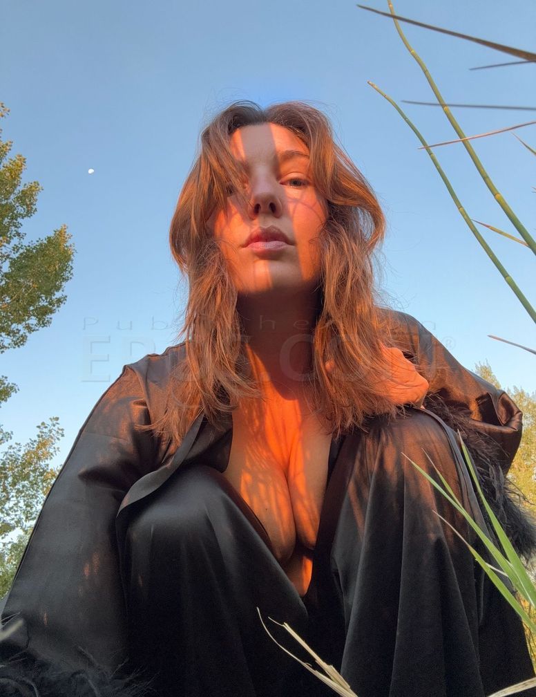 Rhea Rose — photo 7