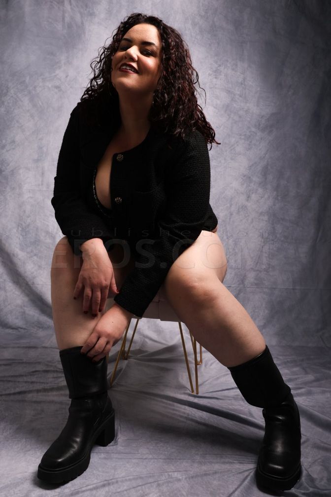 Chubby Tati in HARTFORD — photo 6