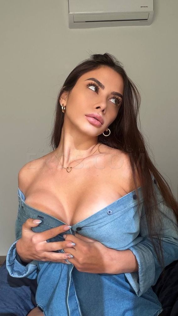 Carla — photo 2