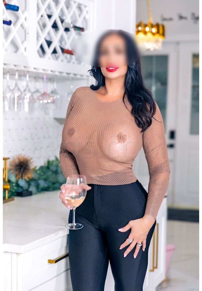 Laylani — photo 1