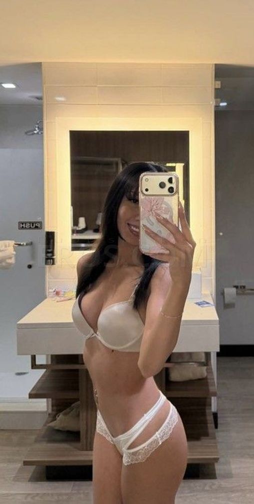 maddy — photo 1