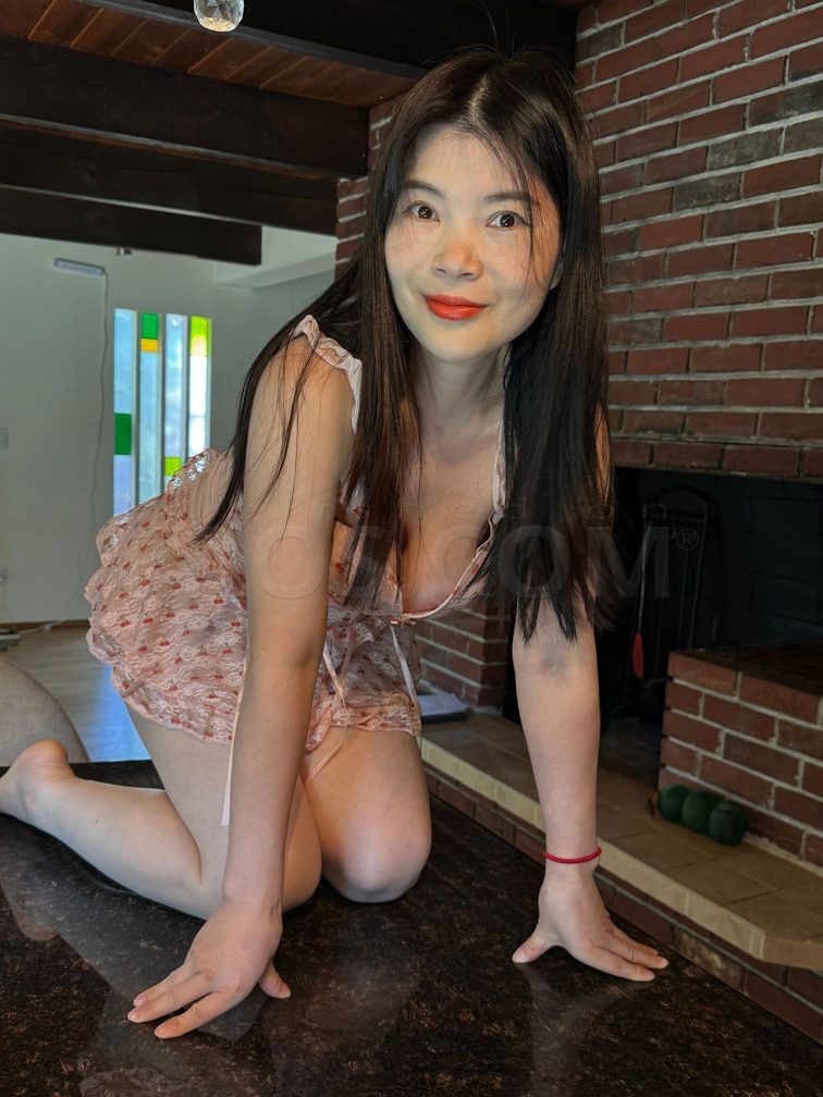 Angela — photo 7