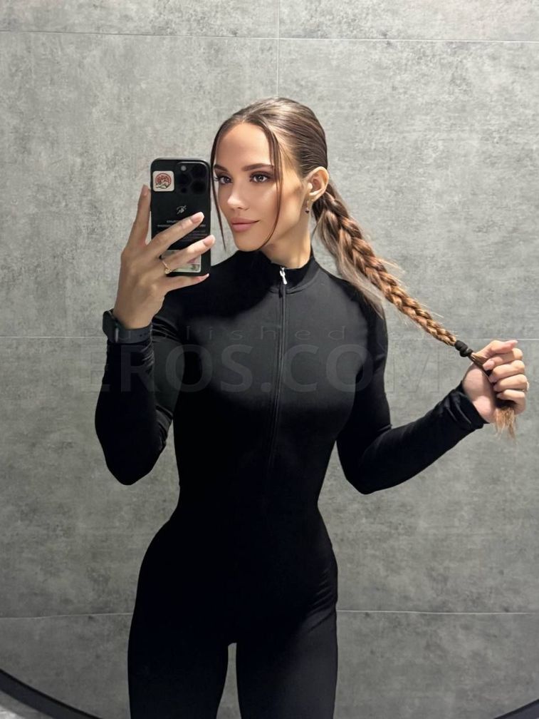 Angela — photo 4