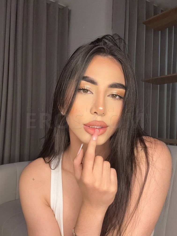 Nicole X — photo 1