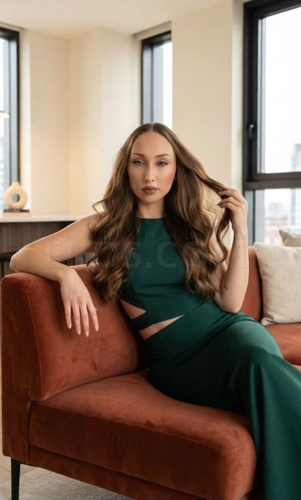 Rebecca rose — photo 1