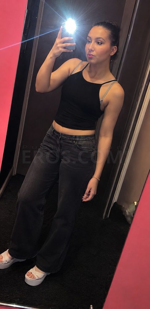 Rebecca rose — photo 2