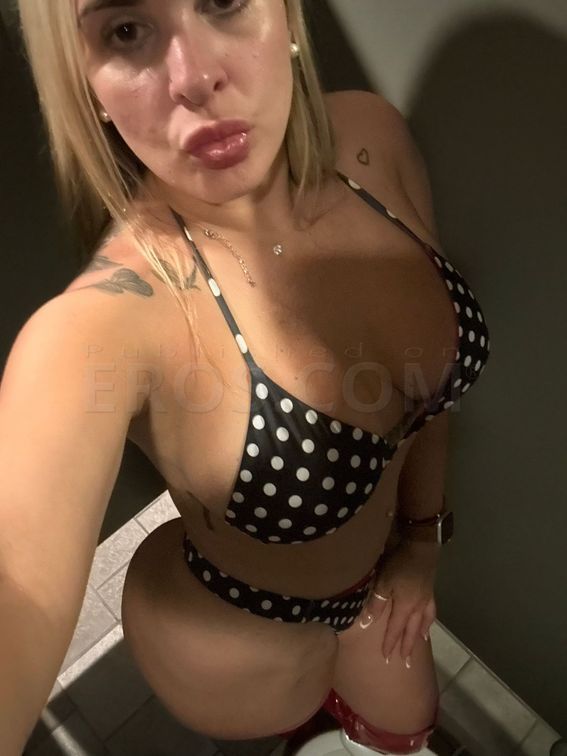 Mia — photo 3