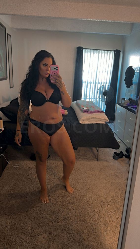 Adrianna — photo 2