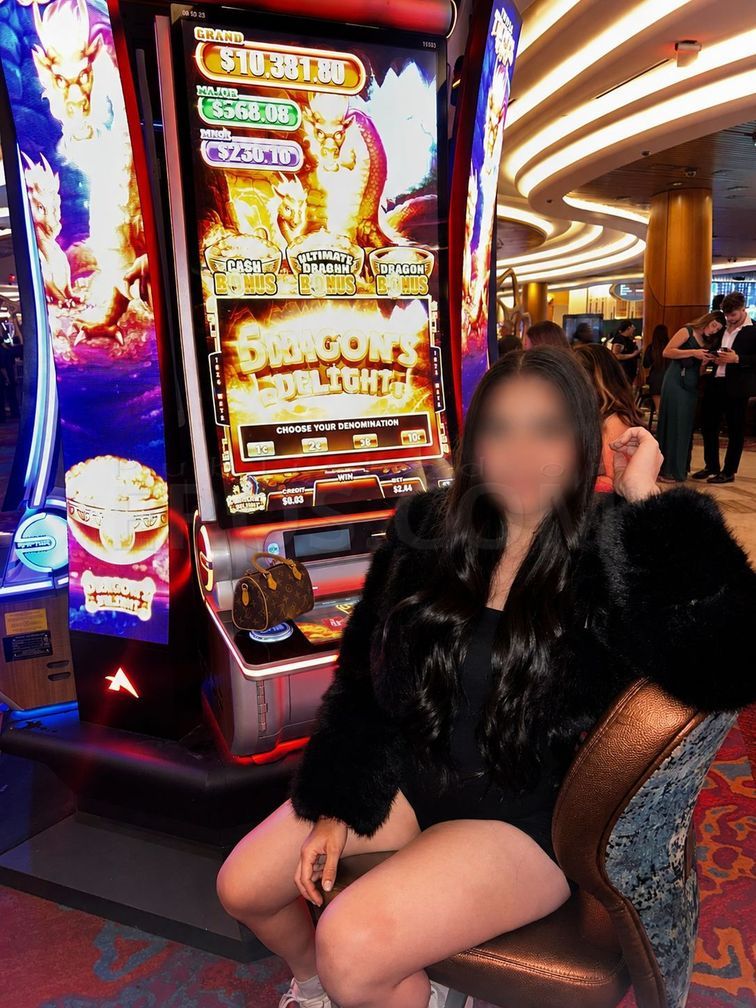 Nicole — photo 3