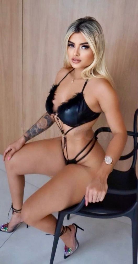 Maya Sanchez — photo 2