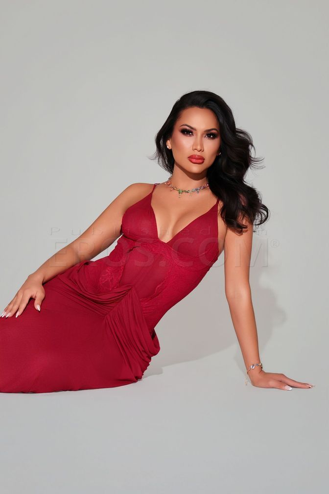Jade — photo 3