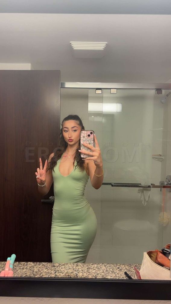 Mia Monroe — photo 5