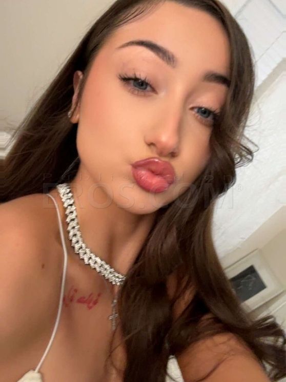 Mia Monroe