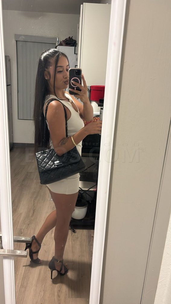 Estrella Luv — photo 6