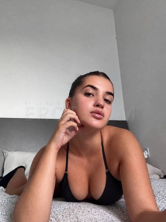 Paulina in Waltham