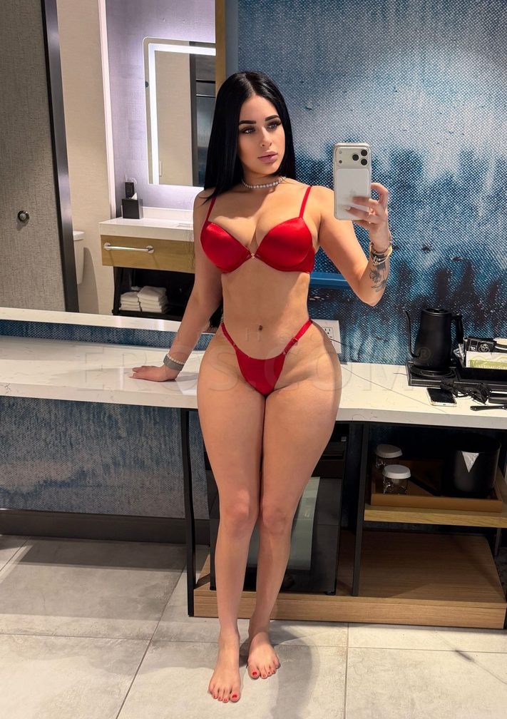 Kelly — photo 2