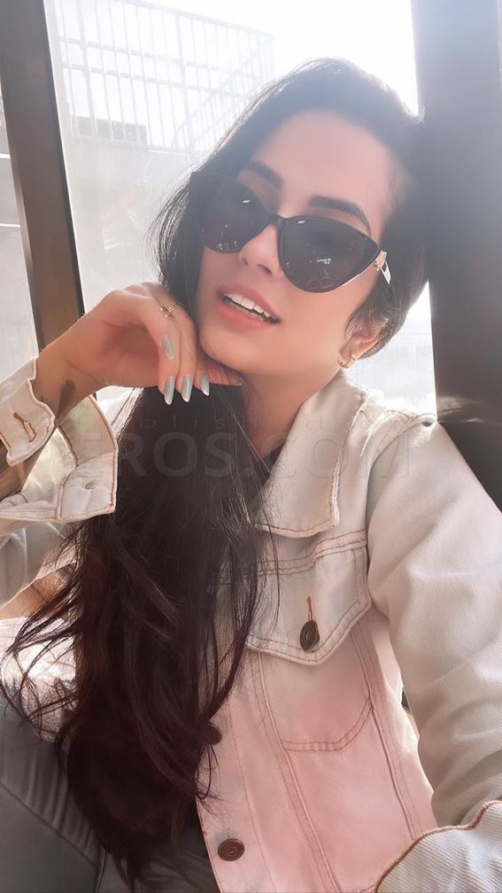 Lara — photo 7