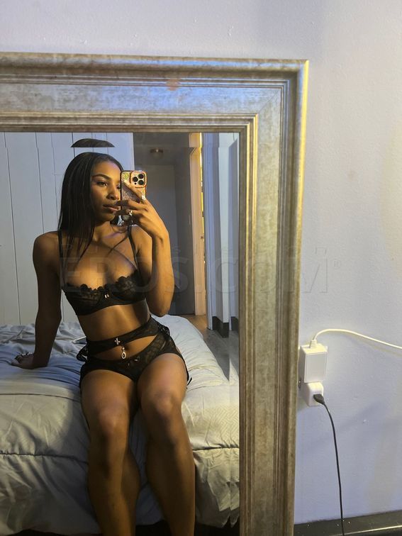 Nia — photo 4