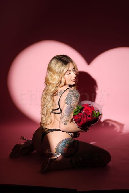 Kayla — photo 2