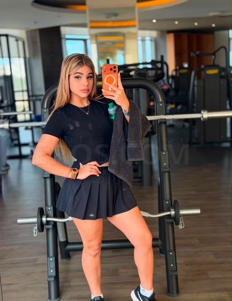 Prada — photo 1