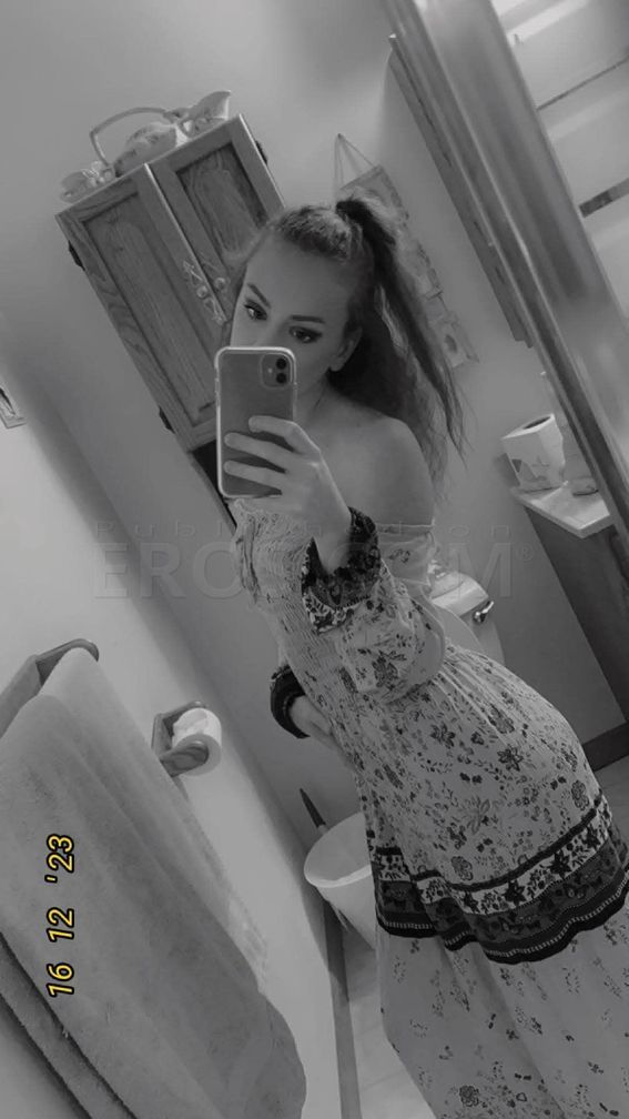 Carley — photo 3