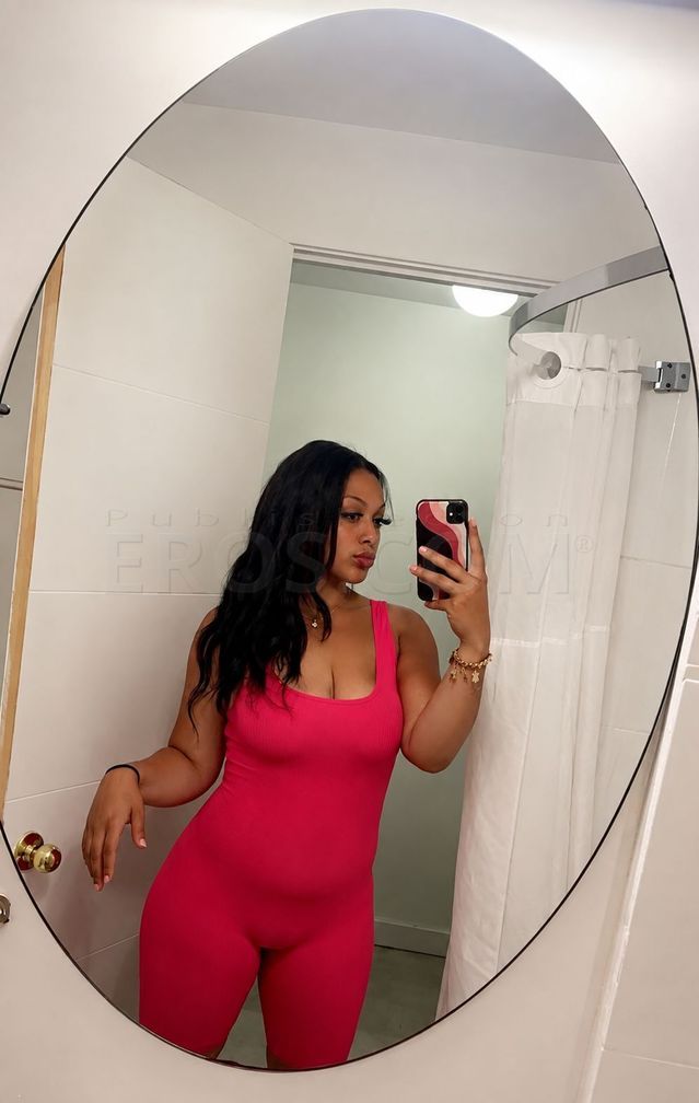 Jennifer — photo 2